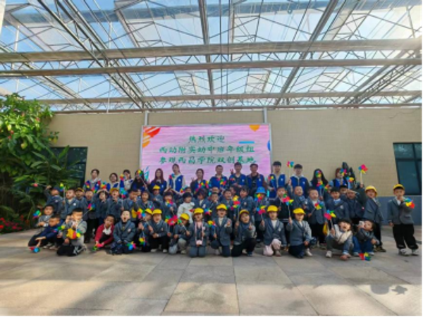 萌娃探春：走进农业大棚的奇妙之旅(1)(2)826