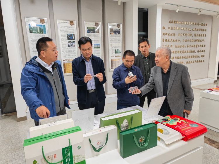 任万军副院长带队赴华中农业大学调研交流省重点实验室发展建设工作