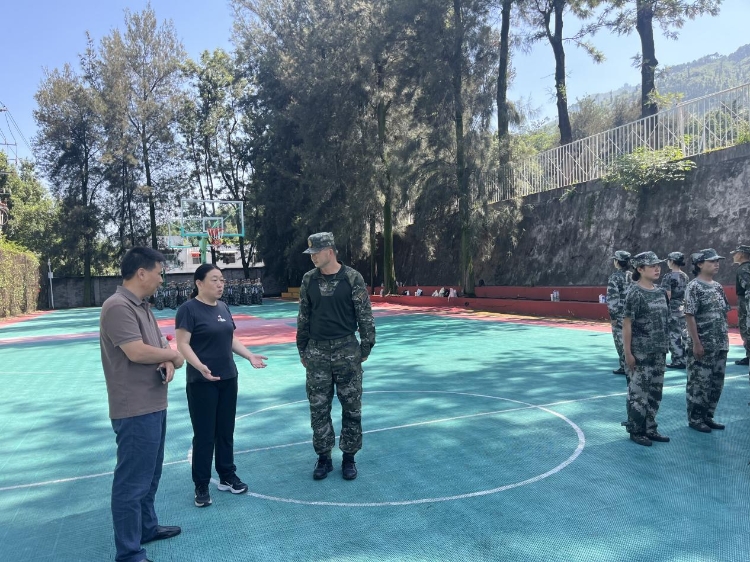 图片1 图片1